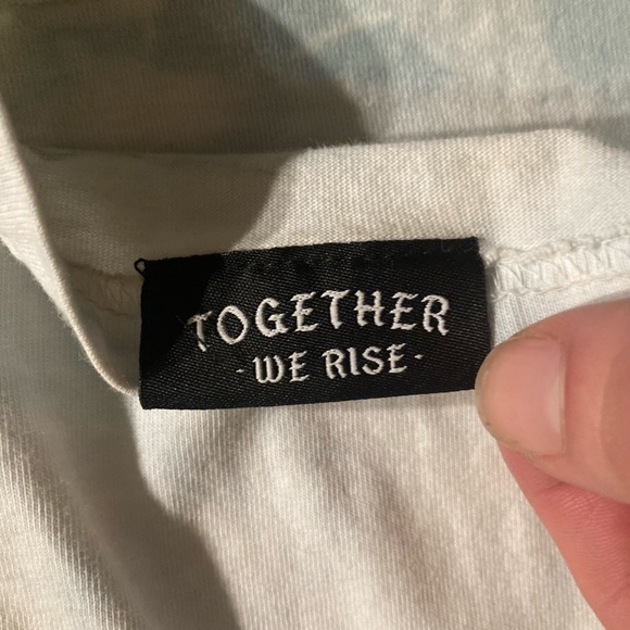 Sullen Art Collective Premium Artist Series “GhostBadge” SS TEE Buckle Exclusive - Picture 7 of 7